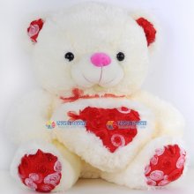 Heart-shaped plush and stuffed toys